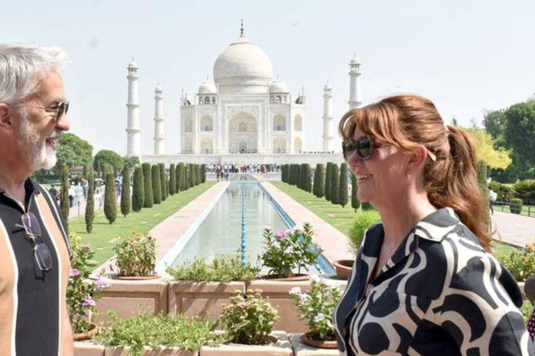 Taj Mahal: Express Entry Ticket For Sunrise Tour with Guide All Inclusive