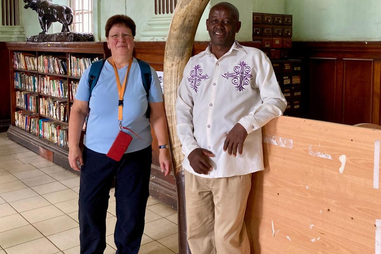 Tour a pie por la ciudad de NairobiNairobi: tour a pie guiado por la cultura y la historia