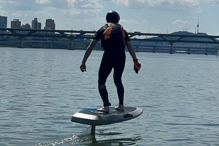 Seoul: Efoil Experience in Han River E-foiling experience