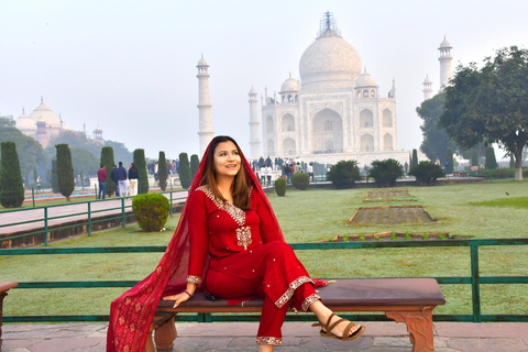 Agra: Skip-the-line Taj Mahal & Agra Fort Tour with Pick-Up Tour with Private Car, Driver and Local Expert Tour Guide