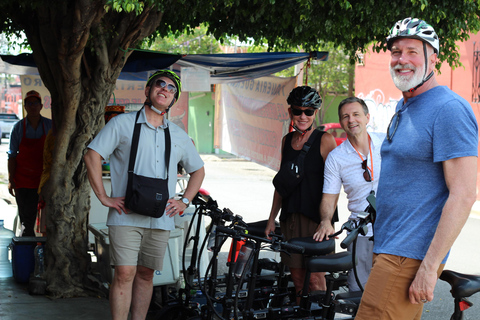 Gastronomisk rundtur med elcykel genom Oaxaca.