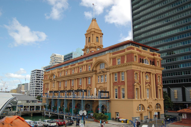Walk the Heart of Auckland: A Queen Street Discovery Tour