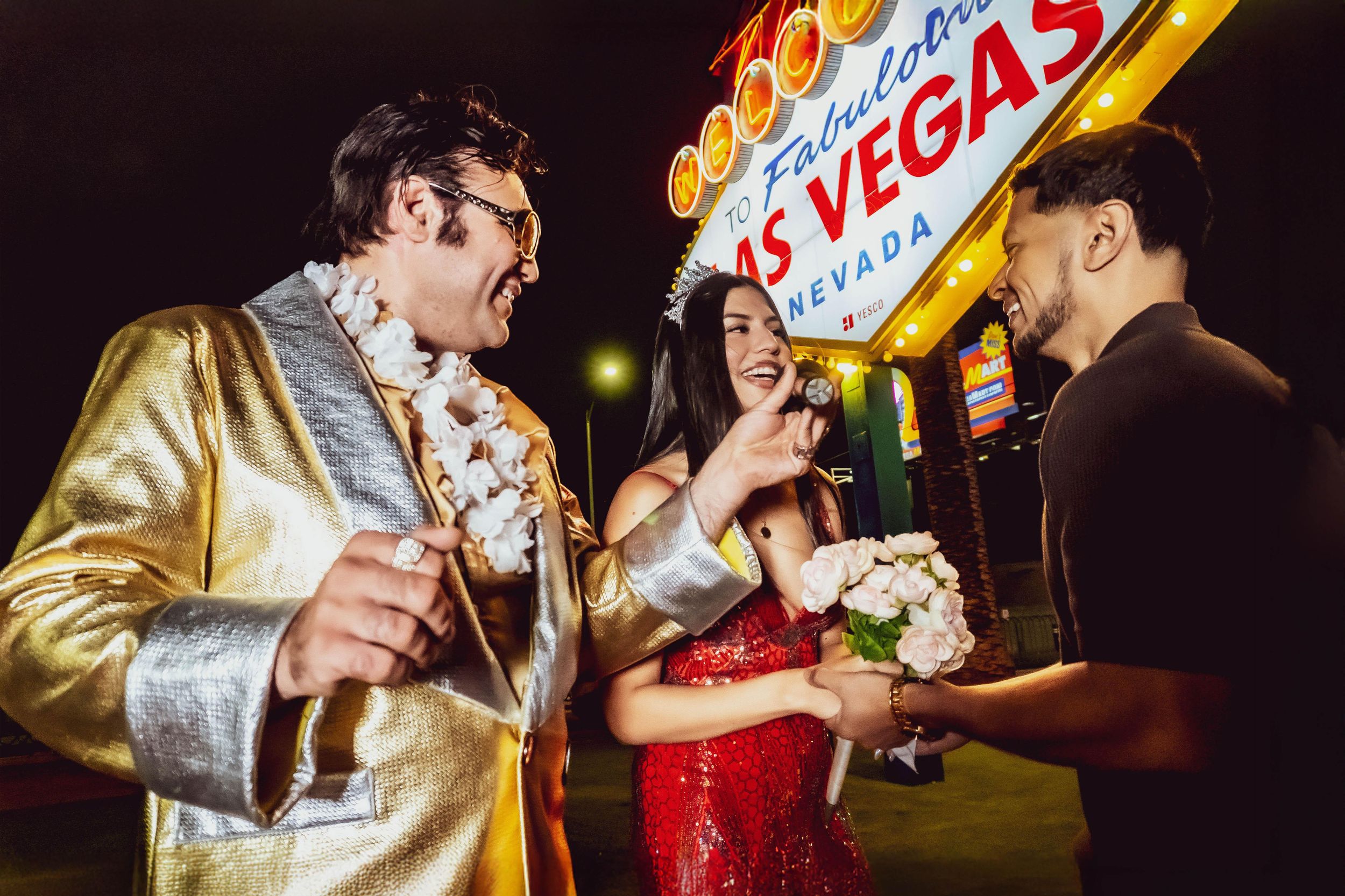 Las Vegas: Goldene Elvis-Gelübdeerneuerung oder Hochzeit am Welcome Sign