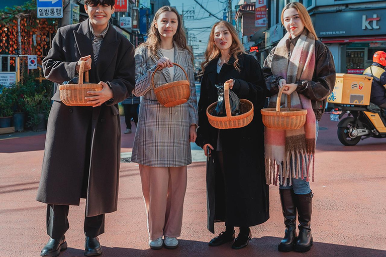 Séoul : cours de cuisine coréenne avec courses dans une épicerie locale
