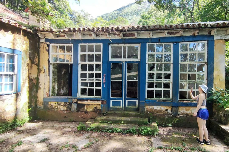 Tijuca Forest´s hike: caves, waterfalls and great views