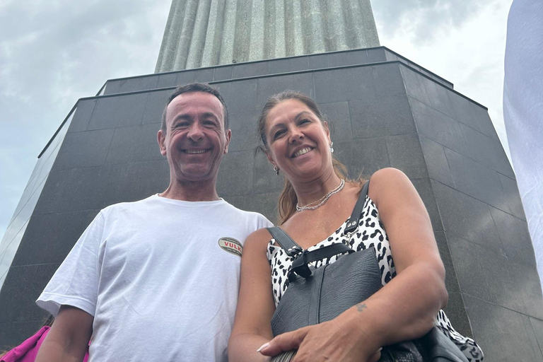Best Private Tour in Rio: Sugarloaf, Christ by Train, AquaRio, Selarón