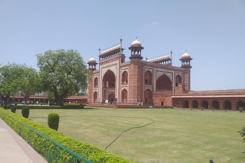 Privétour van dezelfde dag van Mumbai naar Agra met retourvluchtMonument entree+lunch+gids+auto