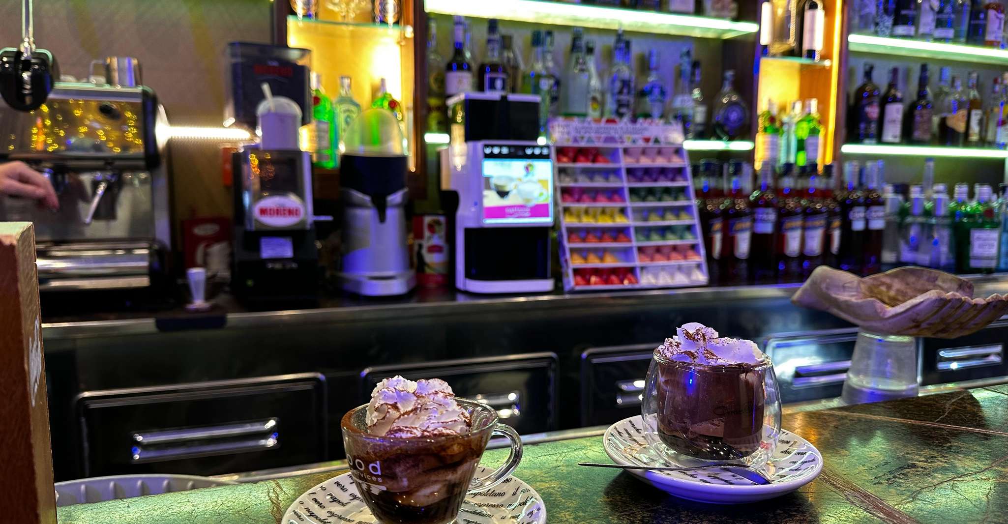 Chocolade en gebak proeverij tour in Napoli Old Town - Hizvo