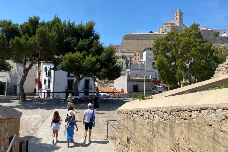 Ibiza: Wycieczka piesza Dalt Vila z warsztatami Sangría