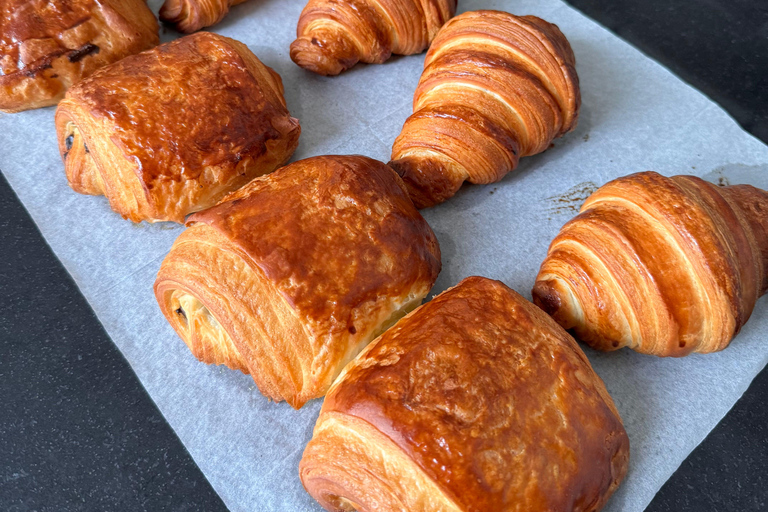 Paris: Croissantbakningskurs med en kockCroissant-bakningskurs med en kock