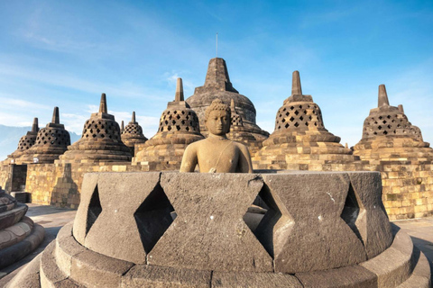 Subida a Borobudur y excursión de un día a Prambanan