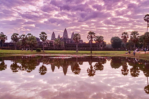 Angkor Wat Sunrise Tour particular de Tuktuk em Siem Reap