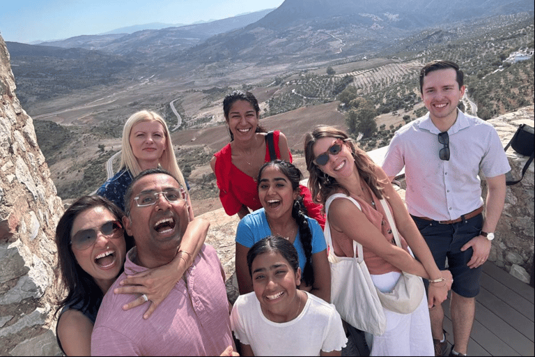 Ronda y Pueblos Blancos: Excursión de un día en grupo reducido