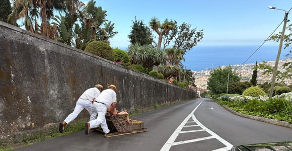 Madeira: Private 4x4 Tour - Monte (Toboggan) and Pico do Arieiro