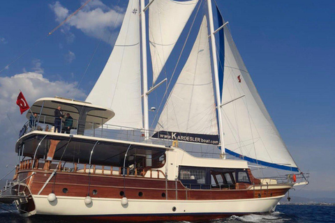 Fethiye: 12 Islands Cruise with Lunch,Drinks & Free Transfer