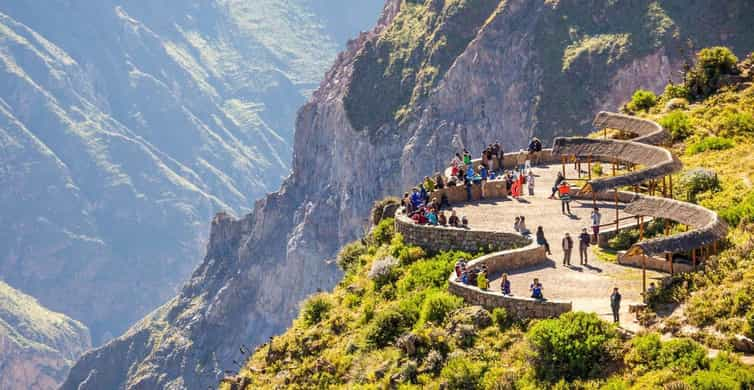 Da Arequipa |Escursione al Canyon del Colca con arrivo a Puno.