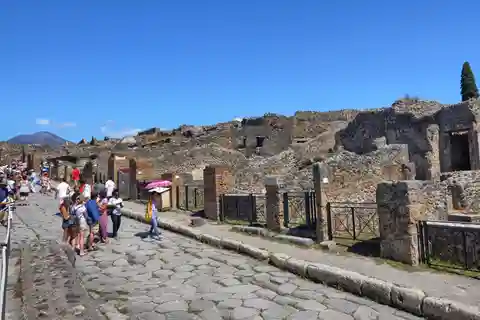 Desde Roma Autobús de ida y vuelta a Pompeya y ticket de entrada sin cola