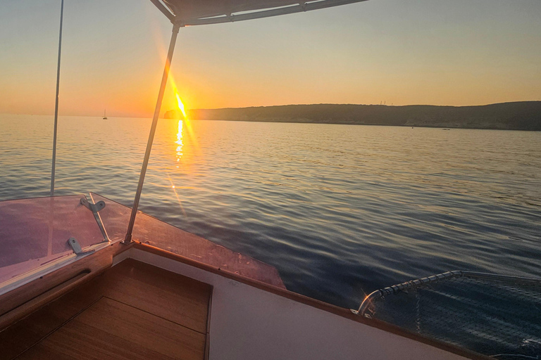 Lampedusa: Yacht excursion, swimming stops and typical lunch