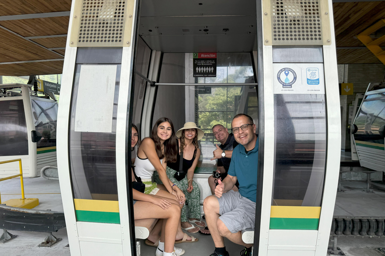 Medellín Comuna 13 Tour, Premium Experience Comuna 13 Medellín Tour, Premium Experience