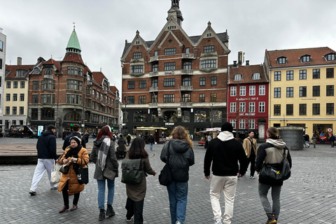 Kopenhagen: Culinaire tour met proeverijen en geheime schotelTour met speciale drank upgrade (alleen volwassenen)