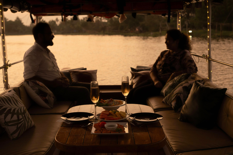 Kochi: Private Island Hopping Tour