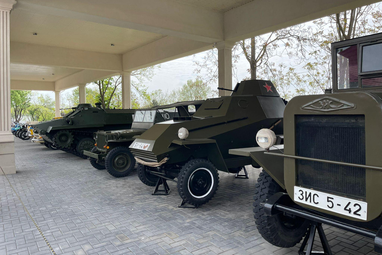 A Journey through Communism: Transnistria Group Day Tour