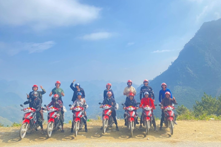 Z Sapa: Ha Giang Loop 3-dniowa wycieczka motocyklowa z kierowcąWylot z Ha Giang + prywatny pokój
