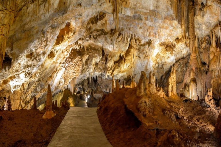 Cueva de Budva-Lipa y Rijeka Crnojevica