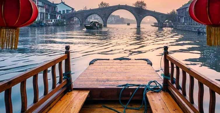 Shanghai: Zhujiajiao Private Tour w/ Boat Ride & Garden photo 6