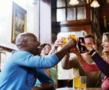 Boston: Historic Pubs Walking & Ferry, Food & Drink Tour