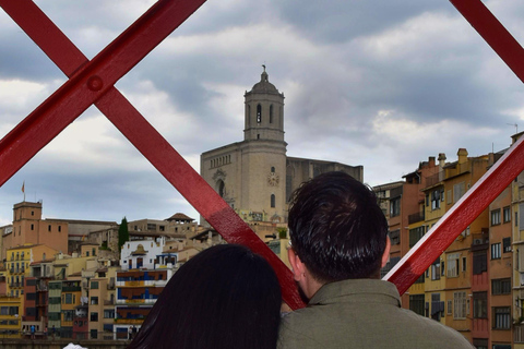 Girona: Photo Shoot at Game of Thrones Locations and in the Old Town Girona Basic: Session with 10 edited digital photos + 1 printed photo