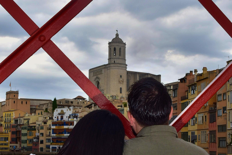 Girona: Photo Shoot at Game of Thrones Locations and in the Old Town Girona Basic: Session with 10 edited digital photos + 1 printed photo