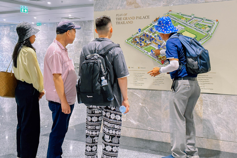 Bangkok: Półdniowa wycieczka do Wielkiego Pałacu i Szmaragdowego BuddyDołącz do Grand Palace English Guide Tour bez biletu