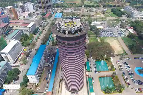 Nairobi: Museum, KICC, Giraffe Centre & Bomas of Kenya Tour