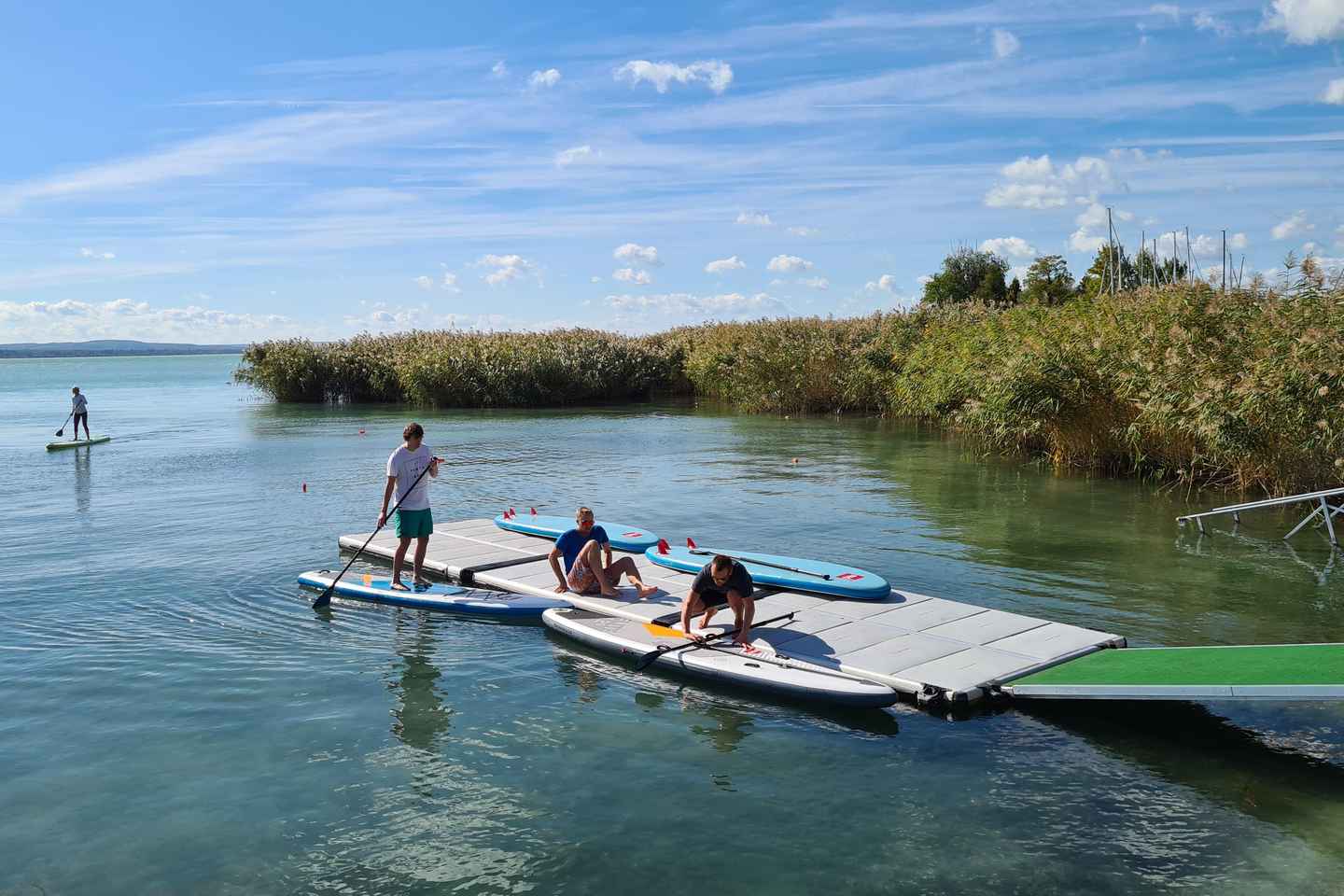 Lake Balaton 3 hour SUP tour - self-guided