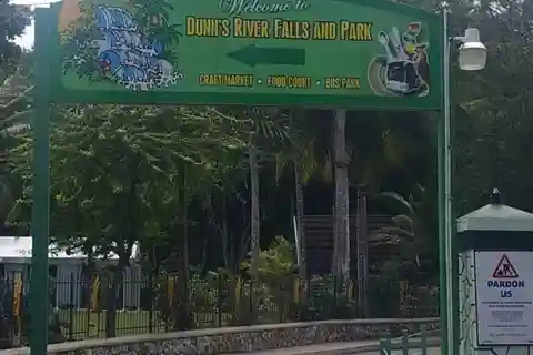 Ocho Rios: Tour privato delle cascate del fiume Dunn e del Blue Hole