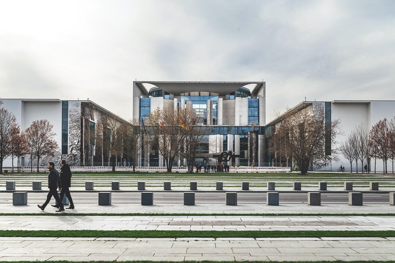 Berlin : Visite guidée à pied autour du ReichstagVisite privée à pied autour du Reichstag