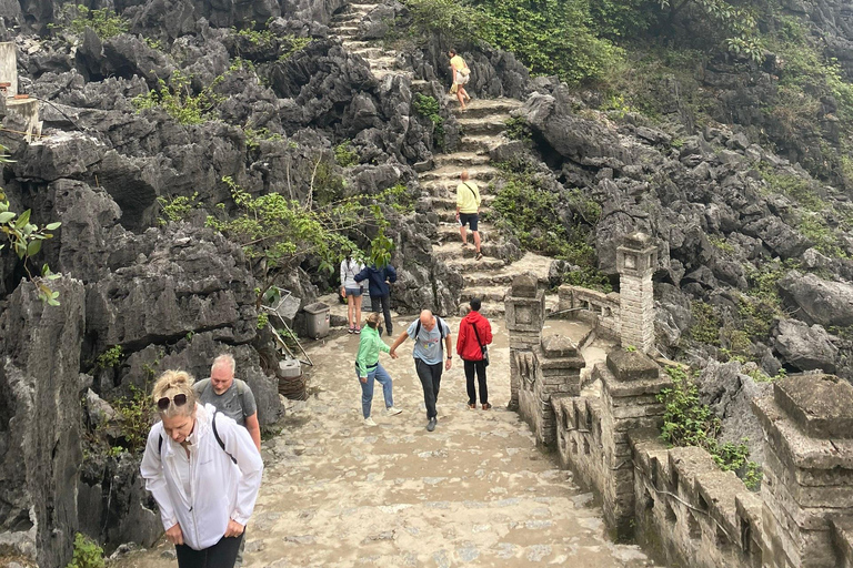 Hanoi: Ninh Binh, Ha Long & Lan Ha Bay - 3-Day Luxury Cruise