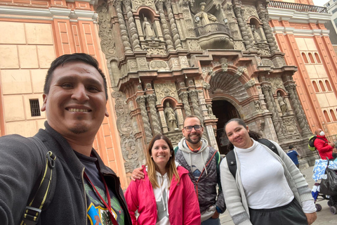 Enjoy Lima Walking Historic Center, Plaza San Martin and Plaza de Armas Enjoy Lima Walking Tour Historic Center, Plaza San Martin and Plaza de Armas