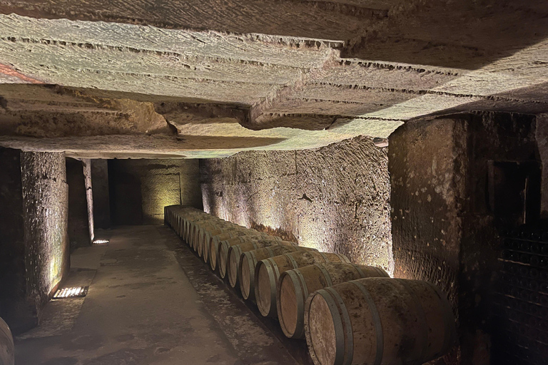 From Bordeaux: Morning in Saint-Emilion – Breakfast + Tour + Tasting Morning in Saint-Emilion from Bordeaux: Breakfast + Tour + Tasting