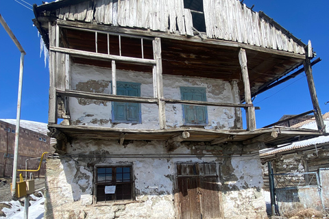 From Yerevan: Lake Sevan, Yazidi Villages & Molokan Tour