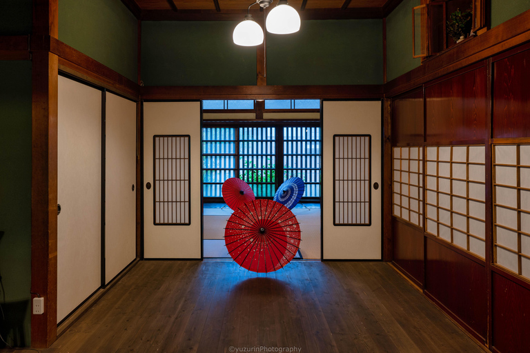 Kanazawa: Temari Sushi-Making Class with Omicho Market Visit