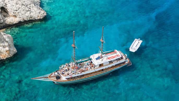 Protaras: Morning Cruise with Swimming Stops