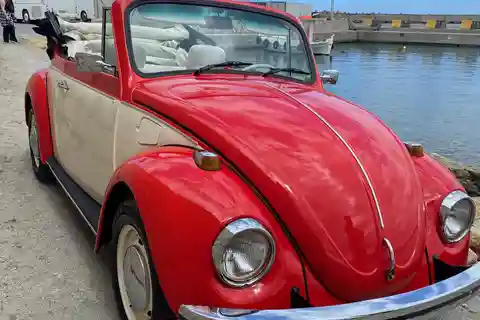 Rethymno: Viaggia con un VW Maggiolino Cabrio per 12 ore