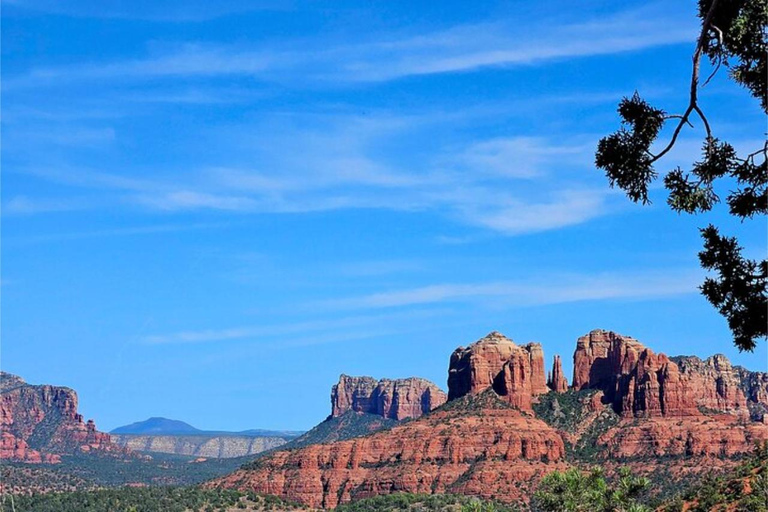 Sedona: Art, Spirituality, and Vineyard Tour