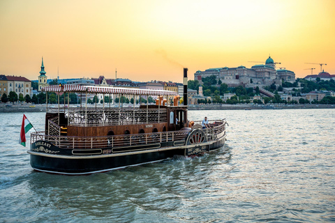 Budapest: Historisk kryssning med välkomstdrinkHistorisk kryssning dagtid med Tokaj Premium Frizzante