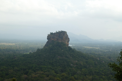 Patrimonio cultural y maravillas naturales de Sri Lanka, 6 díasGrupo pequeño