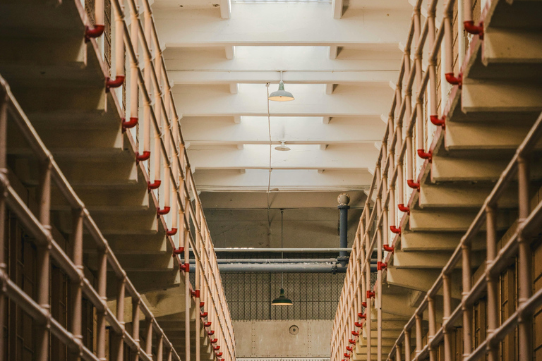 Vilnius: Lukiškės Prison Guided Tour