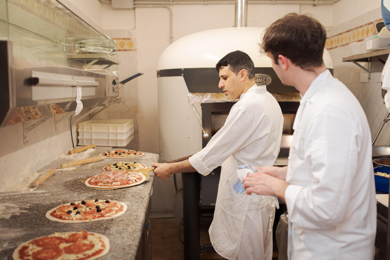 Rome: Traditional Pizza Making Cooking Class