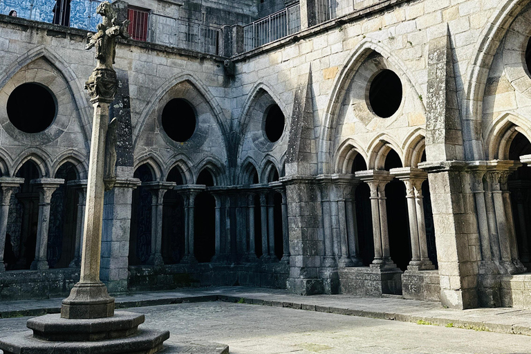Porto Cathedral Guided Tour with Entrance Tickets